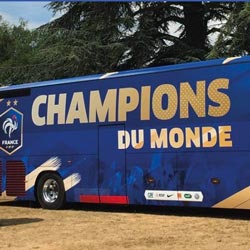 Covering - Bus de la Fédération Française de Foot