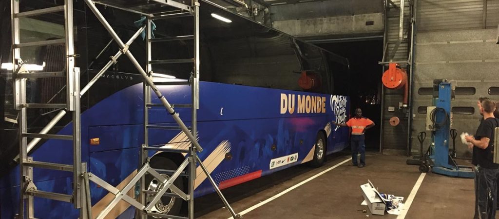 Covering - Bus de la Fédération Française de Foot