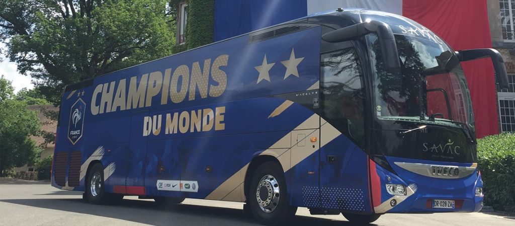 Covering - Bus de la Fédération Française de Foot